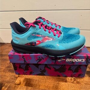 Brooks Women's Teal and Fuchsia Running Shoes